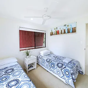 22 Sorrento Avenue Holiday home Coolum Beach